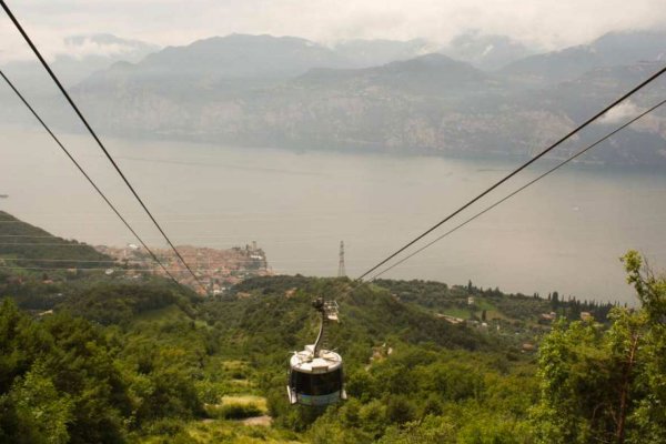 Garda lake cableway